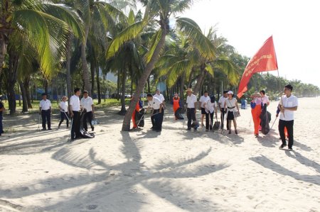 ���F(tu��n)��˾�h�T�_չ����־Ը���